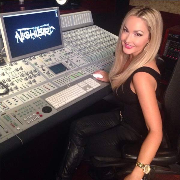 Aria Johnson in Night bird Studios